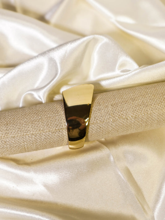 Edge of Bold Bracelet