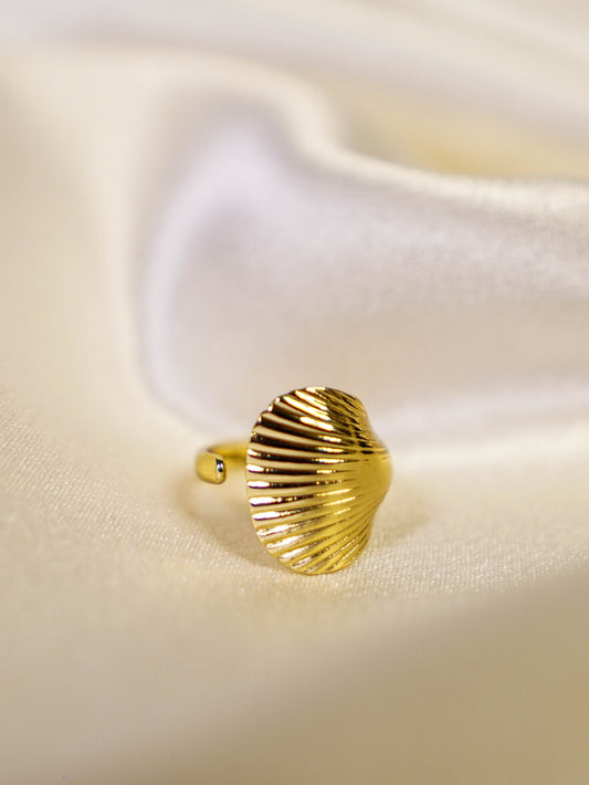 Ocean Shell Ring